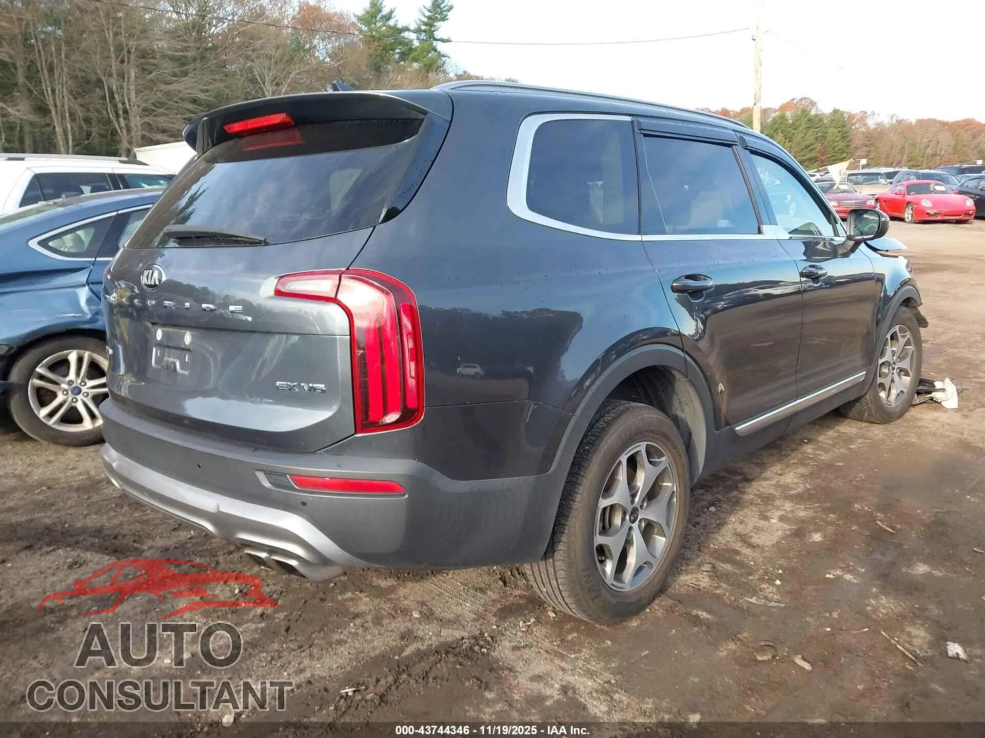2020 KIA TELLURIDE Damaged VIN 5XYP3DHC0LG002034 – dashboard