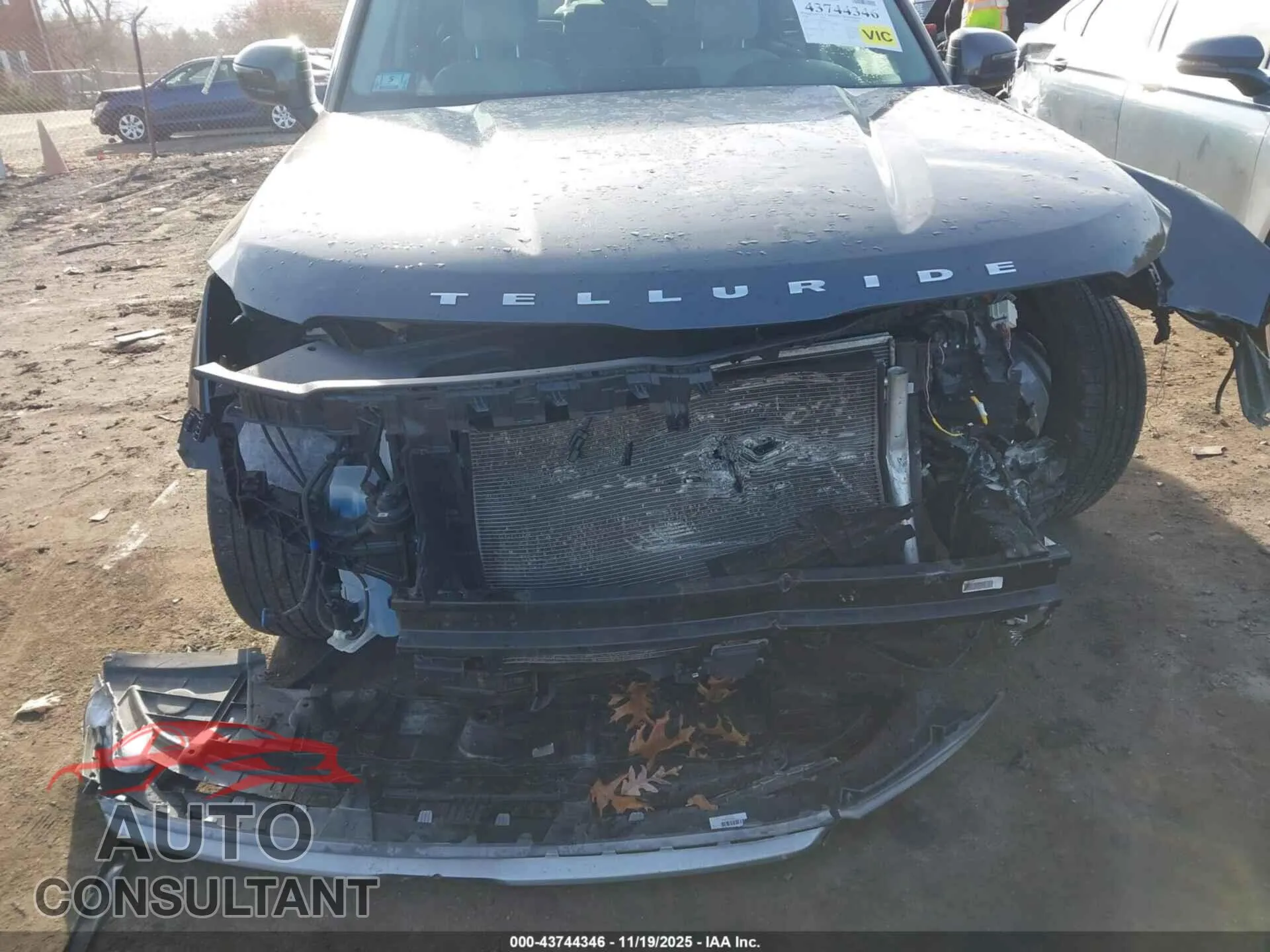 2020 KIA TELLURIDE Damaged VIN 5XYP3DHC0LG002034 – engine bay