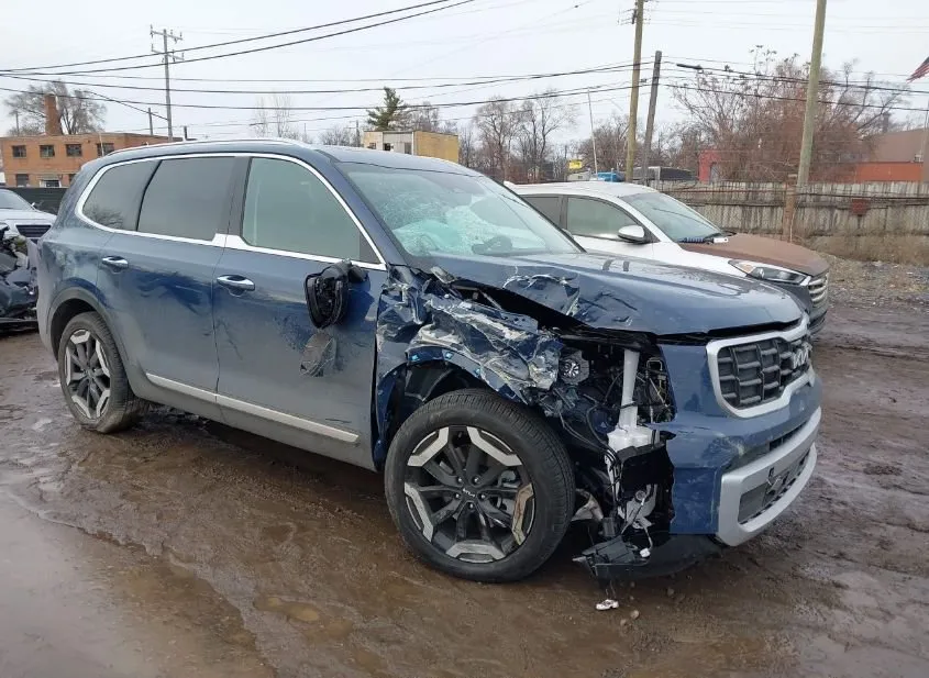 2025 KIA Telluride Used VIN 5XYP6DGC2SG724869 – side profile