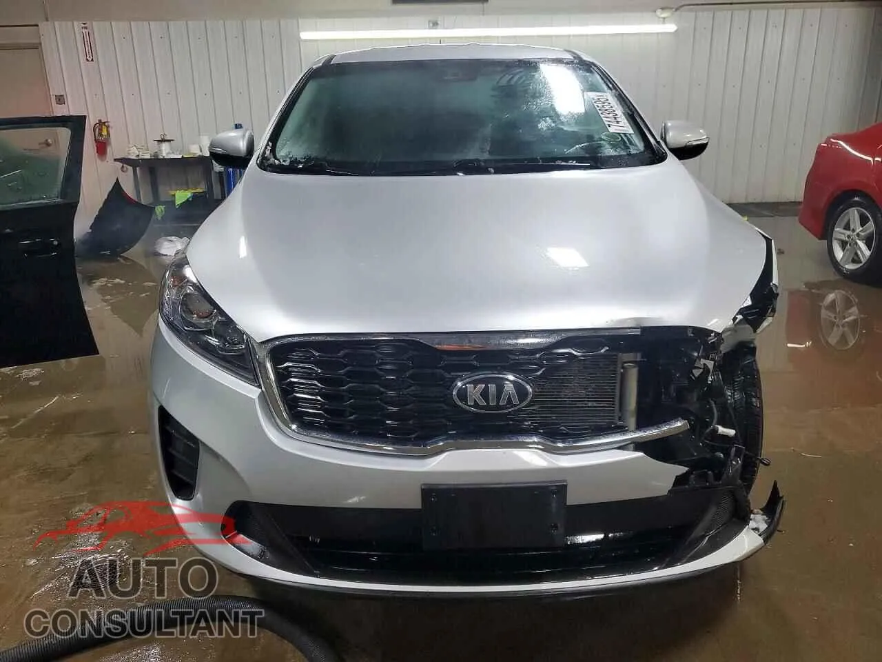 2019 KIA SORENTO Damaged VIN 5XYPG4A30KG451632 – interior seats 2019 KIA SORENTO Damaged VIN 5XYPG4A30KG451632 – interior seats