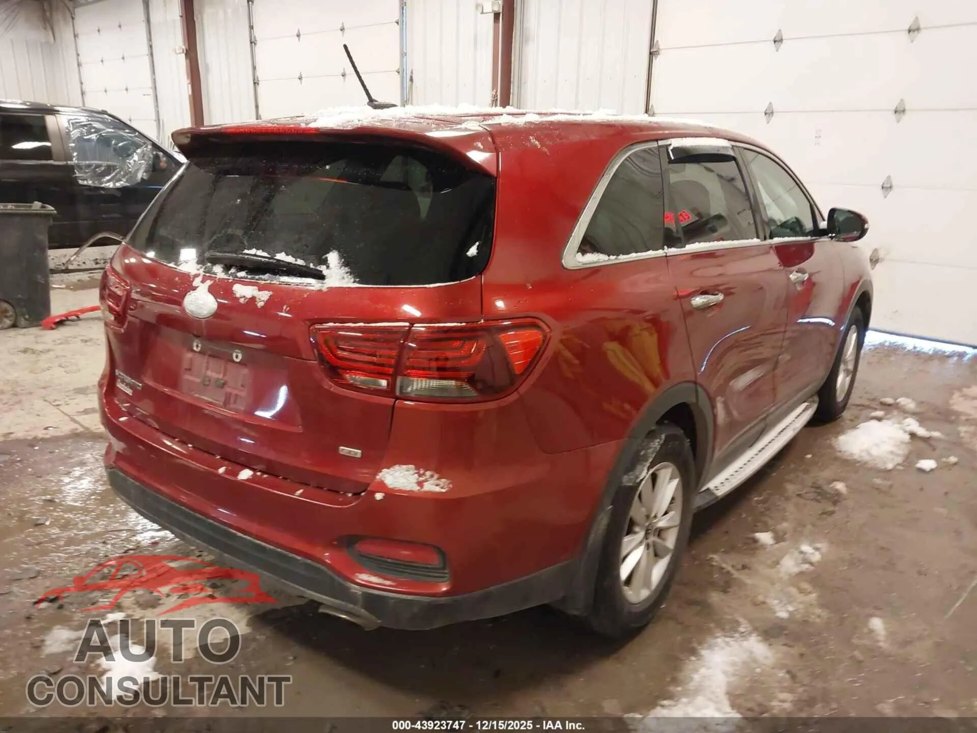 2019 KIA SORENTO Damaged VIN 5XYPG4A31KG571567 – dashboard