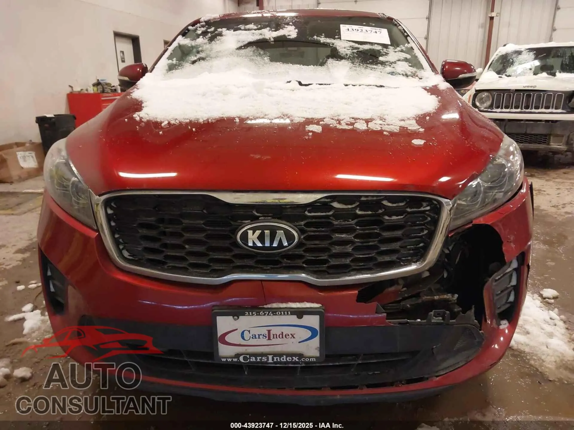 2019 KIA SORENTO Damaged VIN 5XYPG4A31KG571567 – engine bay