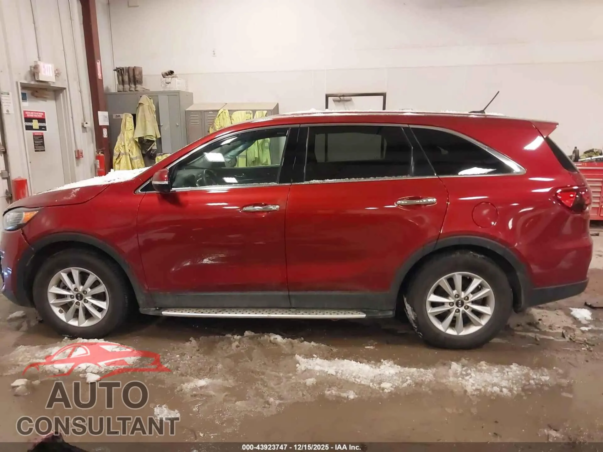 2019 KIA SORENTO Damaged VIN 5XYPG4A31KG571567 – photo 14