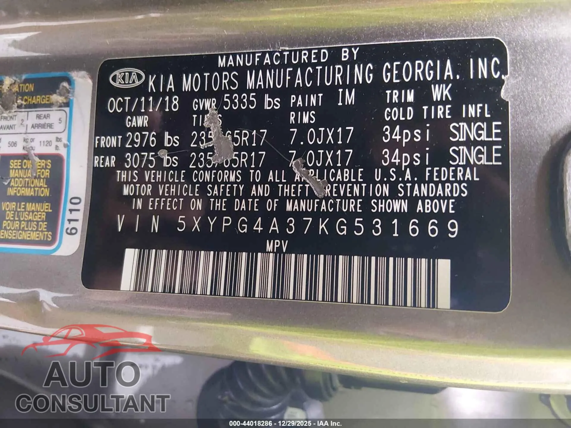 2019 KIA SORENTO Damaged VIN 5XYPG4A37KG531669 – trunk area