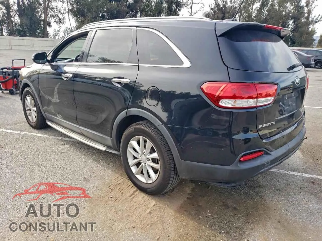 2016 KIA SORENTO Damaged VIN 5XYPG4A38GG153269 – rear exterior