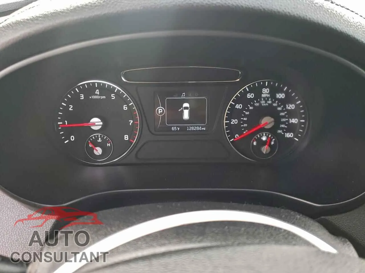 2016 KIA SORENTO Damaged VIN 5XYPG4A38GG153269 – trunk area