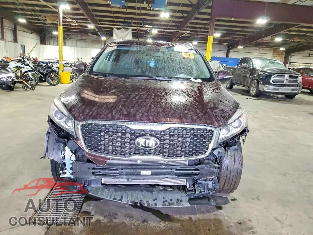 2016 KIA SORENTO Damaged VIN 5XYPG4A52GG049992 – interior seats