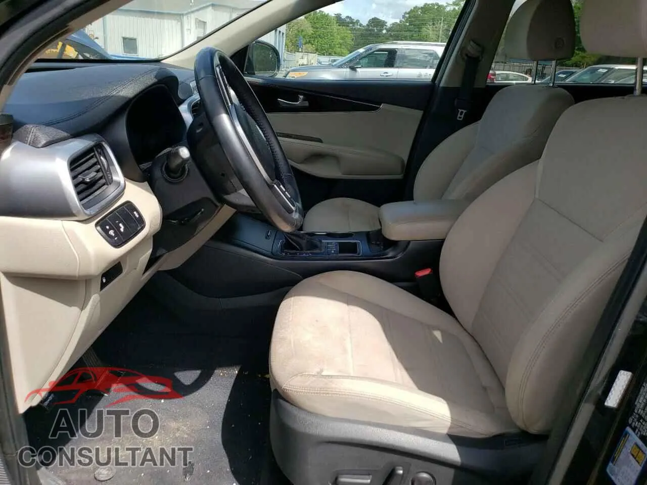 2020 KIA SORENTO Used VIN 5XYPGDA37LG668967 – exterior detail
