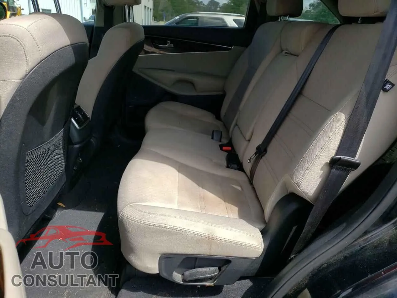 2020 KIA SORENTO Used VIN 5XYPGDA37LG668967 – photo 11