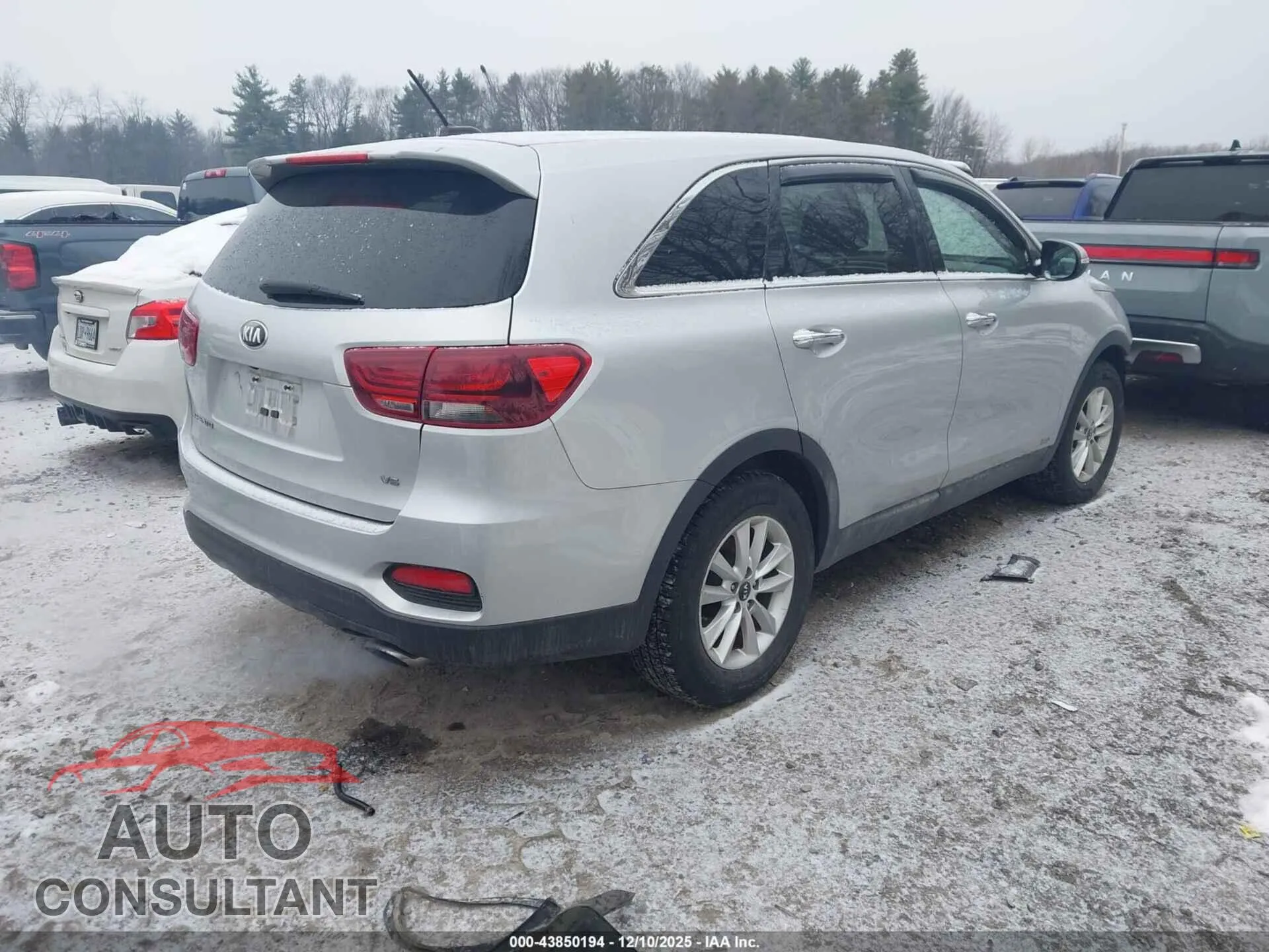 2019 KIA SORENTO Damaged VIN 5XYPGDA52KG480101 – dashboard