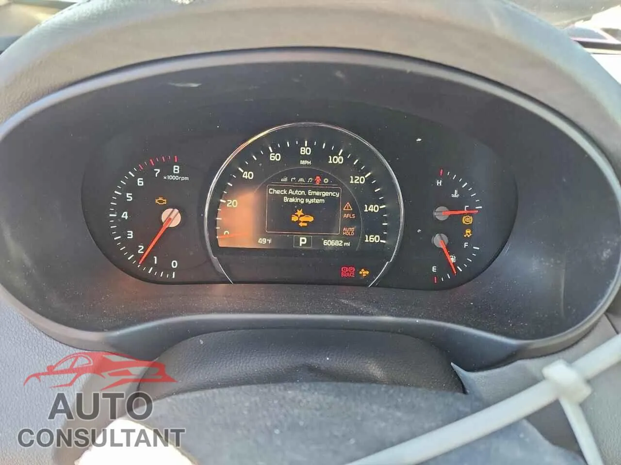 2018 KIA SORENTO Damaged VIN 5XYPKDA58JG361000 – trunk area