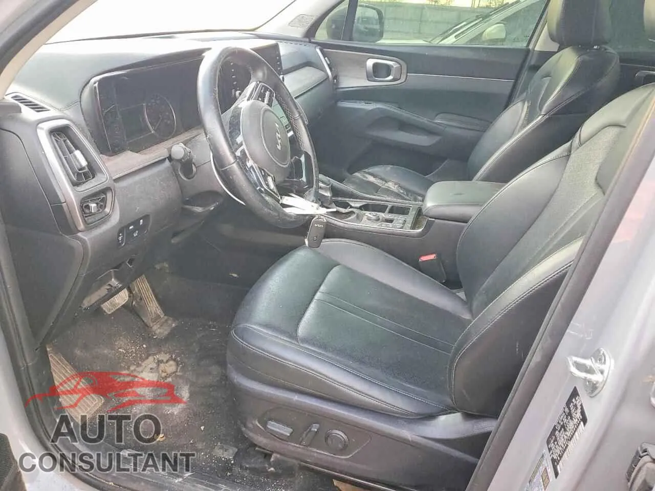 2022 KIA SORENTO Damaged VIN 5XYRH4LF5NG093428 – exterior detail