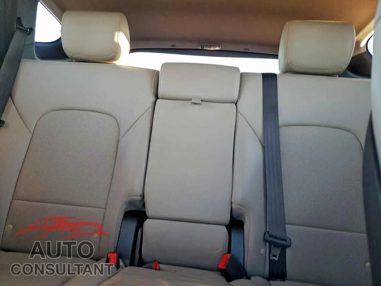 2018 HYUNDAI SANTA FE Damaged VIN 5XYZU4LA3JG570156 – odometer reading