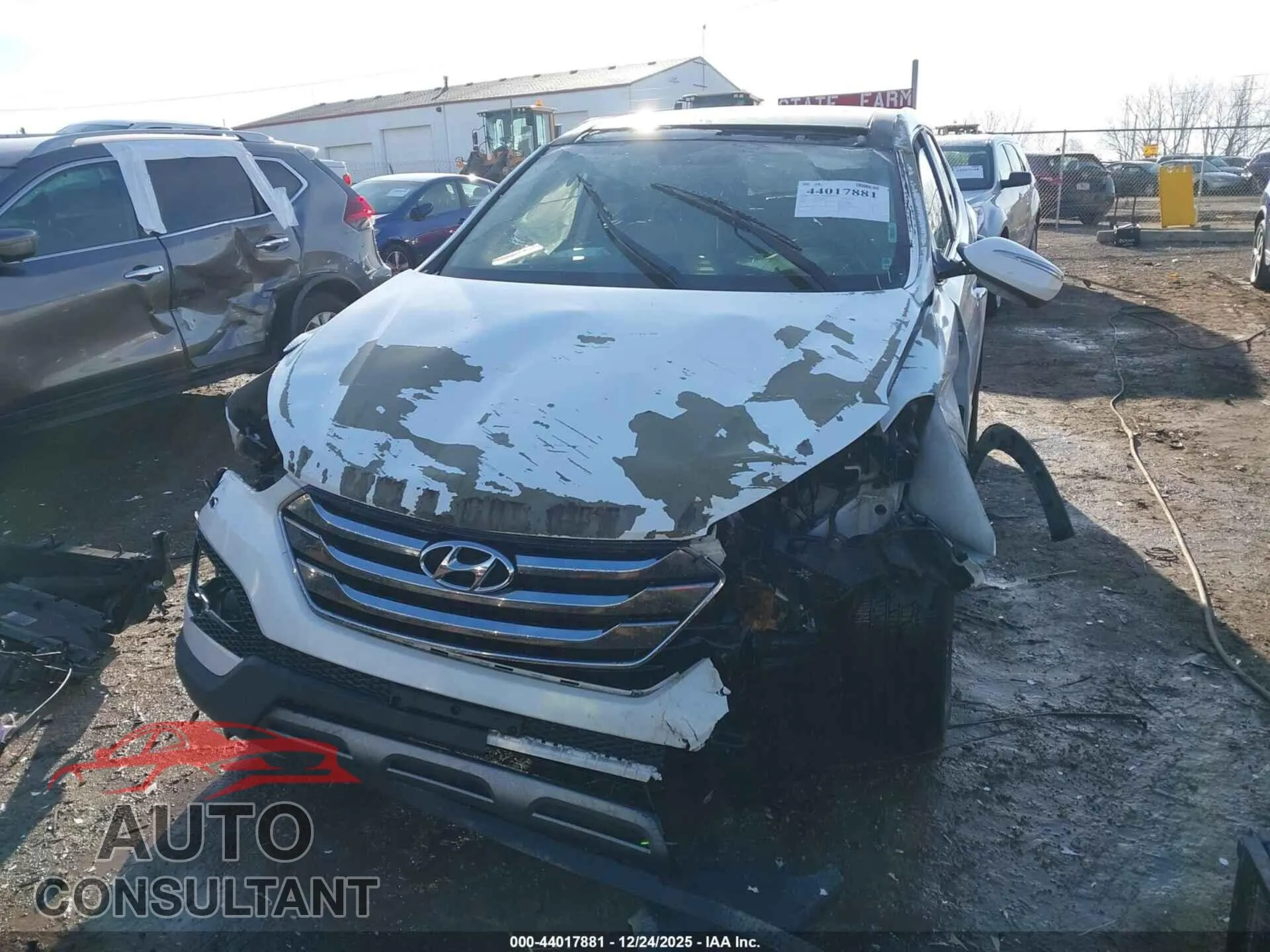 2013 HYUNDAI SANTA FE Damaged VIN 5XYZUDLB8DG084133 – engine bay 2013 HYUNDAI SANTA FE Damaged VIN 5XYZUDLB8DG084133 – engine bay