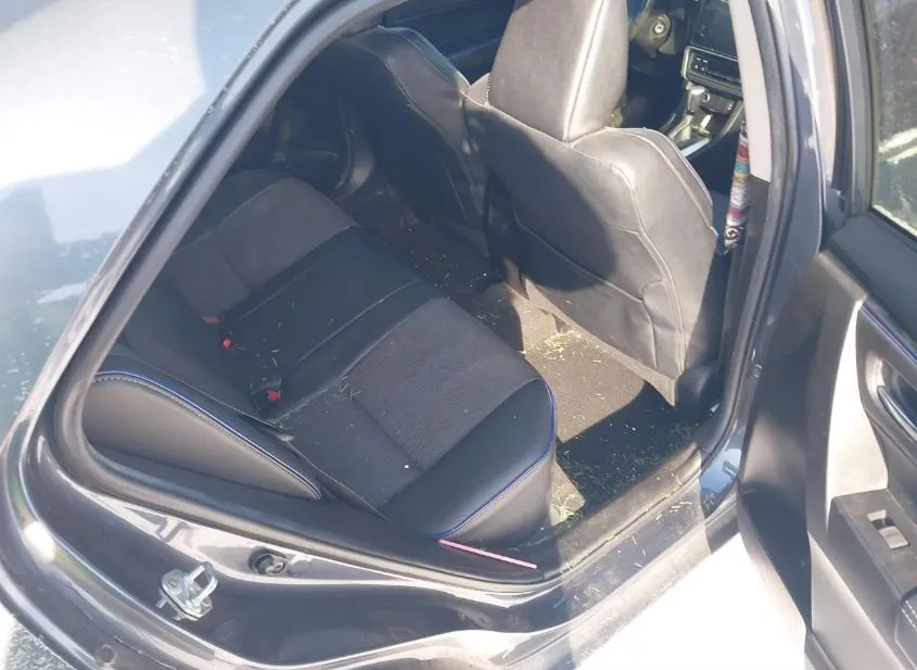 2018 TOYOTA Corolla Used VIN 5YFBURHE2JP790569 – trunk area