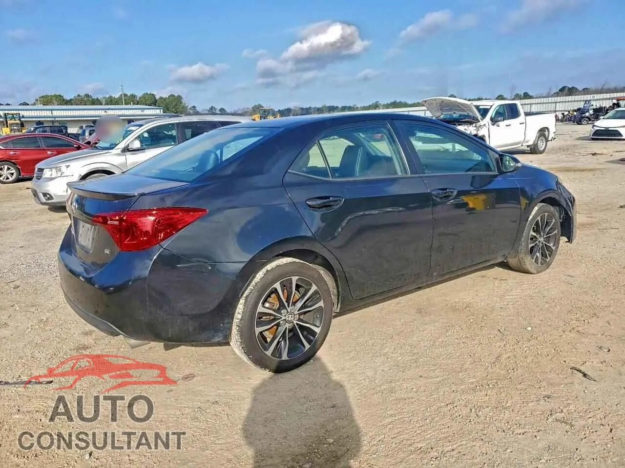 2018 TOYOTA COROLLA Damaged VIN 5YFBURHE3JP762876 – side profile