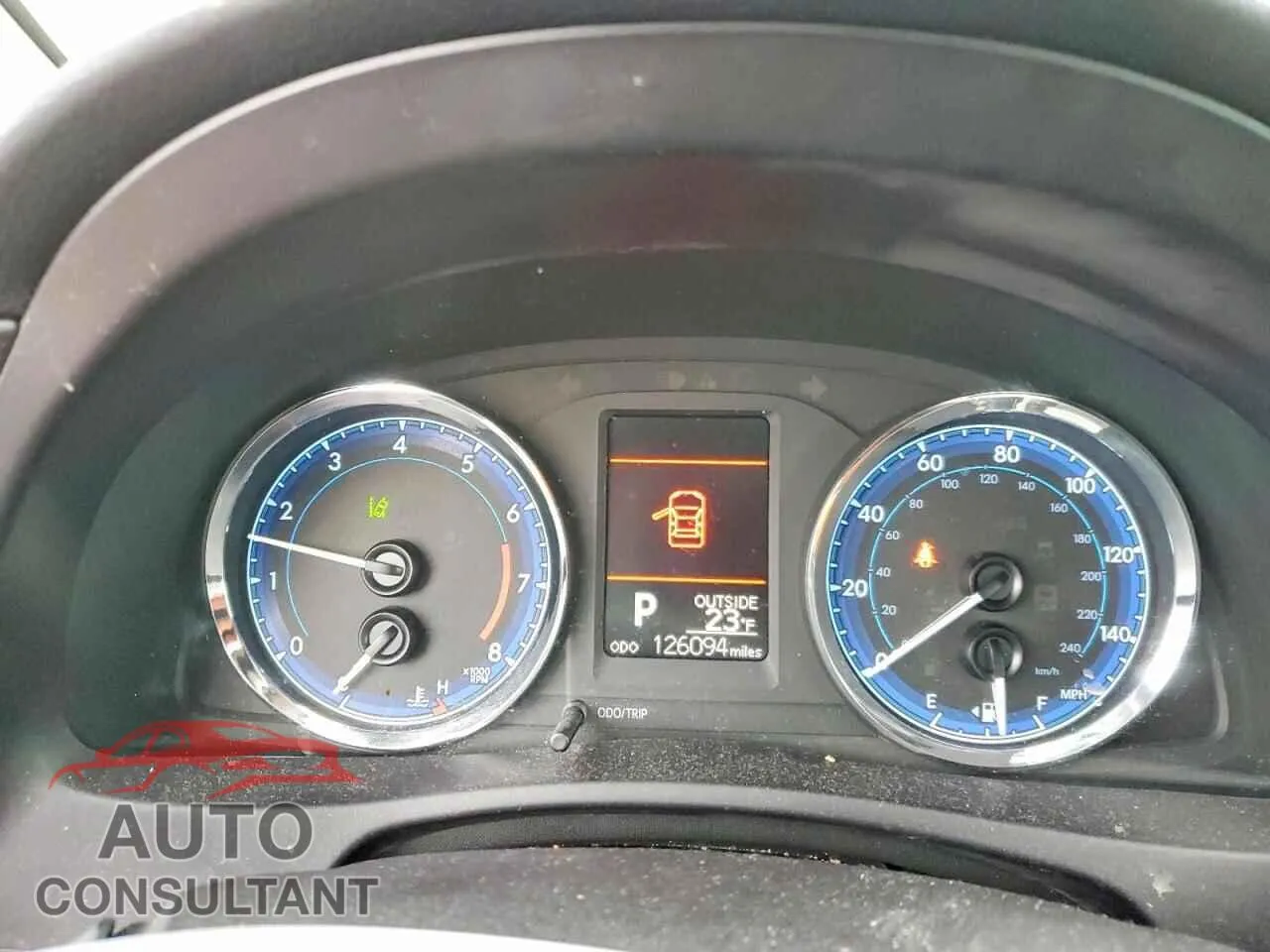 2017 TOYOTA COROLLA Damaged VIN 5YFBURHE9HP599614 – trunk area