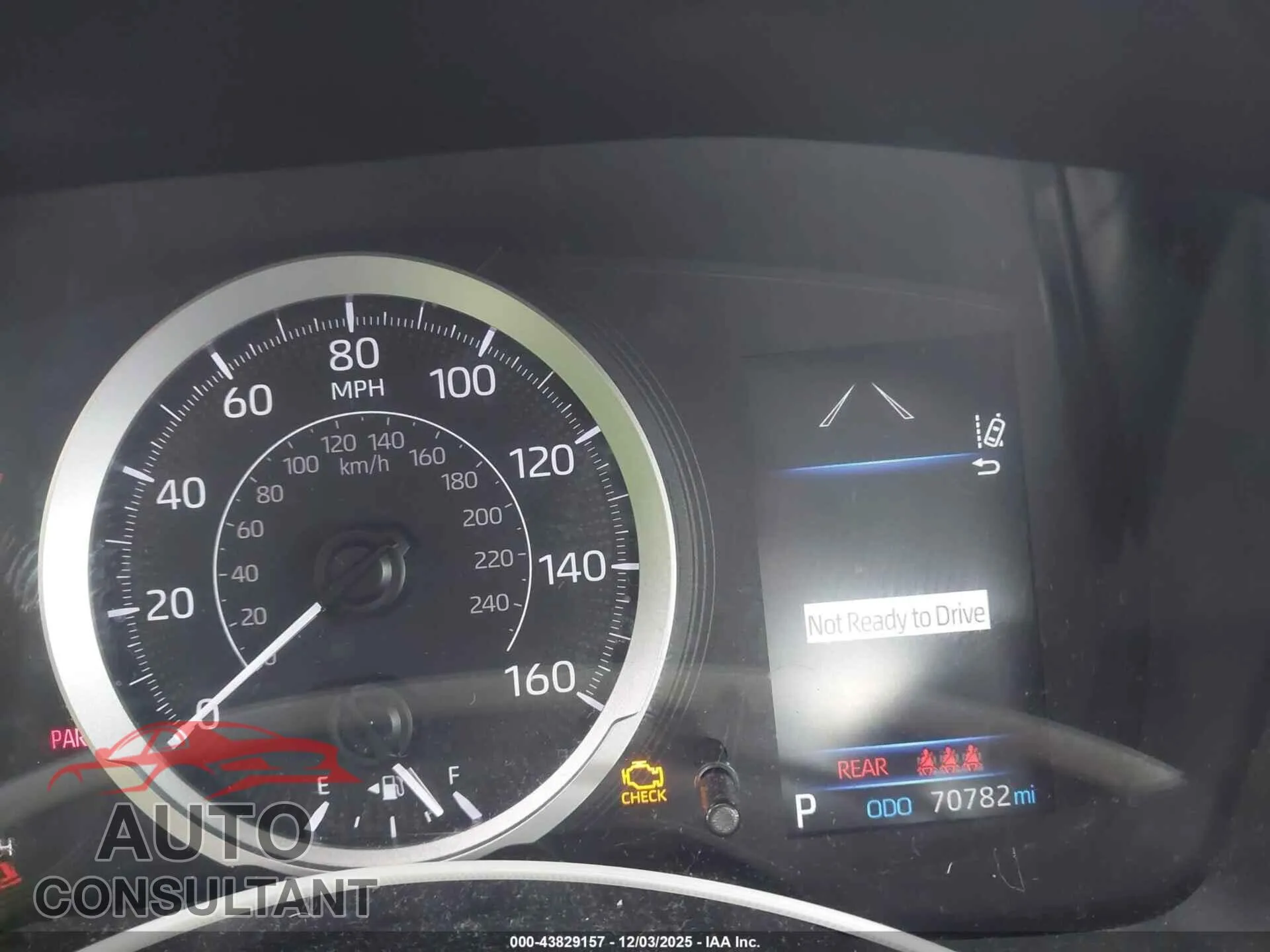 2022 TOYOTA COROLLA Damaged VIN 5YFEPMAE4NP334533 – exterior detail