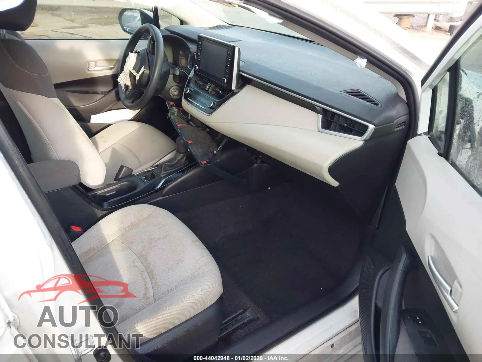 2020 TOYOTA COROLLA Damaged VIN 5YFEPRAE1LP114213 – interior seats