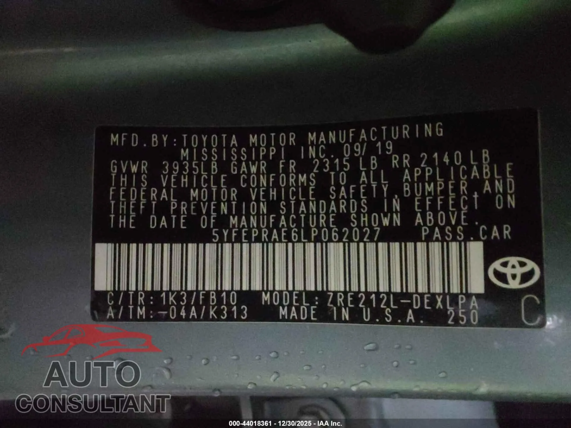 2020 TOYOTA COROLLA Damaged VIN 5YFEPRAE6LP062027 – trunk area