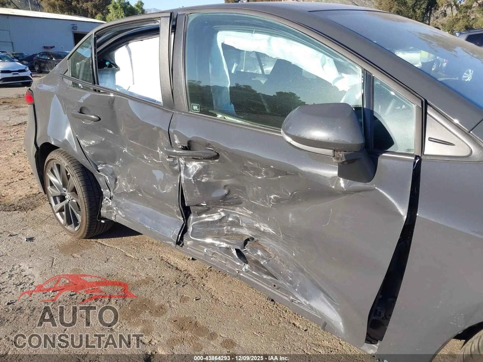 2025 TOYOTA COROLLA Damaged VIN 5YFS4MCEXSP237261 – engine bay