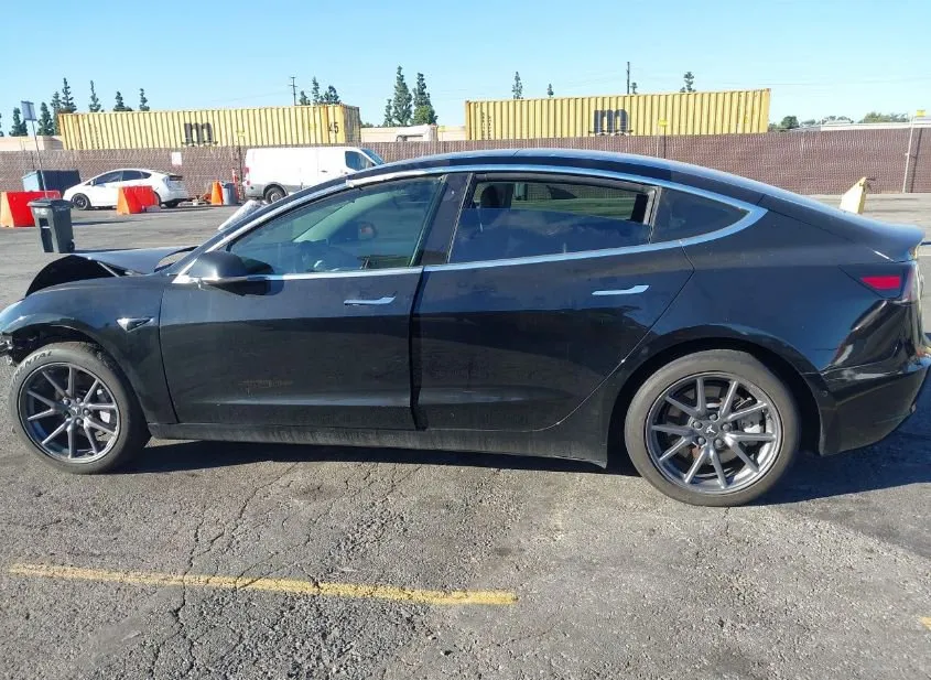 2018 TESLA Model 3 Used VIN 5YJ3E1EA0JF008446 – photo 17