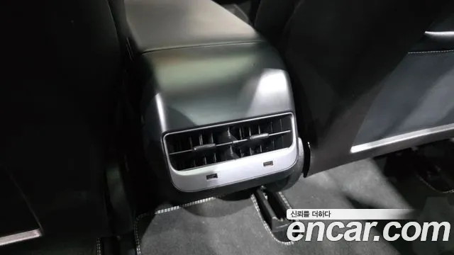 2020 Tesla Model 3 Standard Range Plue RWD Sold VIN 5YJ3E1EA0LF584699 – undercarriage