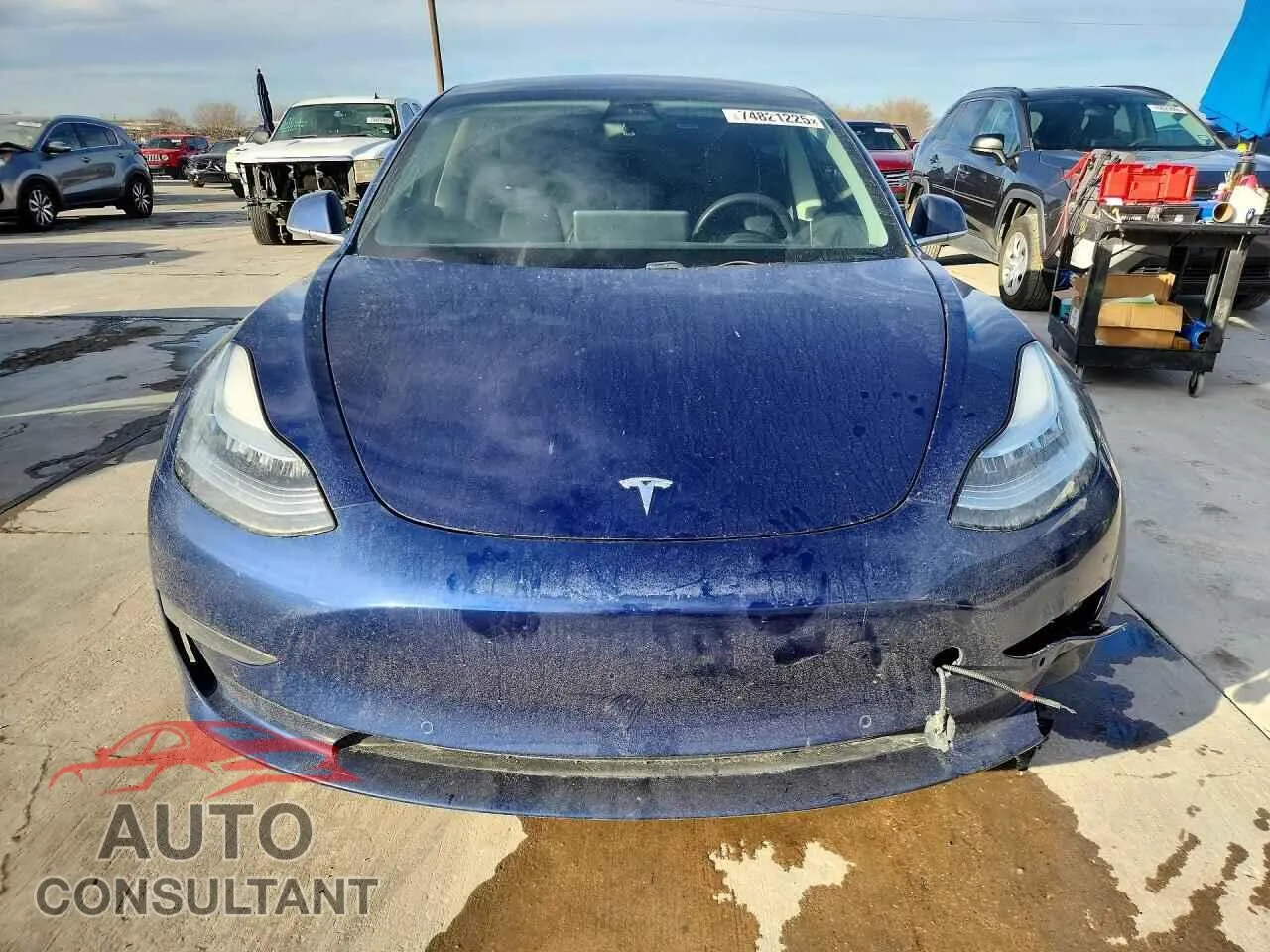 2019 TESLA MODEL 3 Damaged VIN 5YJ3E1EA2KF425052 – interior seats