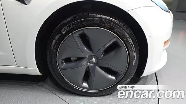 2020 Tesla Model 3 Standard Range Plue RWD Sold VIN 5YJ3E1EA4LF750237 – photo 15 2020 Tesla Model 3 Standard Range Plue RWD Sold VIN 5YJ3E1EA4LF750237 – photo 15