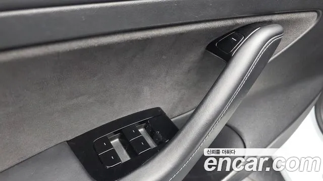 2020 Tesla Model 3 Standard Range Plue RWD Sold VIN 5YJ3E1EA5LF726609 – dashboard