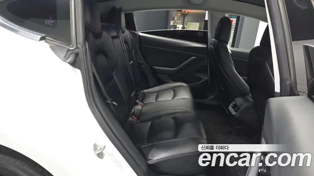 2020 Tesla Model 3 Standard Range Plue RWD Sold VIN 5YJ3E1EA5LF726609 – interior seats