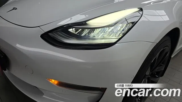 2020 Tesla Model 3 Long Range AWD Sold VIN 5YJ3E1EB0LF695259 – interior seats