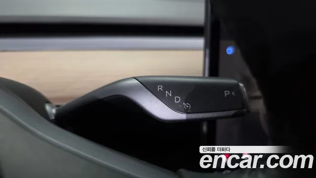 2022 Tesla Model 3 Long Range AWD Sold VIN 5YJ3E1EB0NF150651 – interior seats