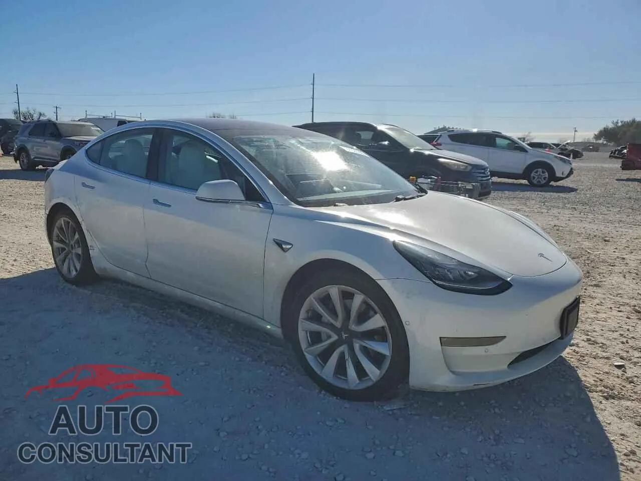 2018 TESLA MODEL 3 Damaged VIN 5YJ3E1EB2JF135644 – dashboard