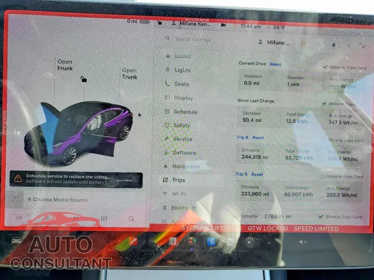 2018 TESLA MODEL 3 Damaged VIN 5YJ3E1EB2JF135644 – trunk area