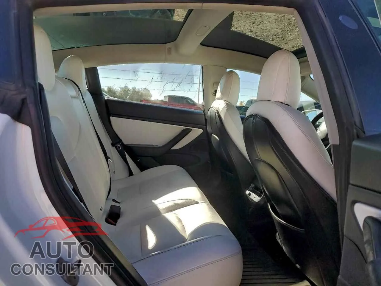 2018 TESLA MODEL 3 Damaged VIN 5YJ3E1EB2JF135644 – odometer reading
