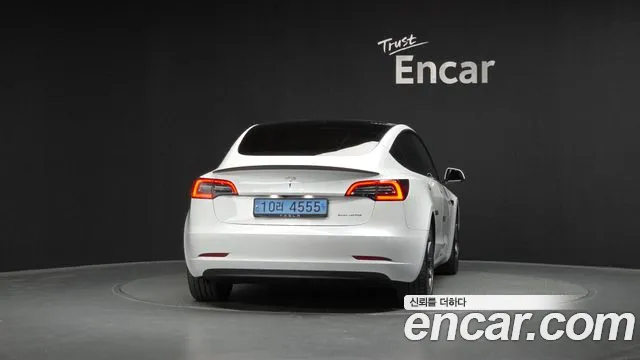 2022 Tesla Model 3 Long Range AWD Sold VIN 5YJ3E1EB2NF228041 – undercarriage 2022 Tesla Model 3 Long Range AWD Sold VIN 5YJ3E1EB2NF228041 – undercarriage