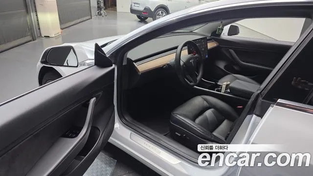2020 Tesla Model 3 Long Range AWD Sold VIN 5YJ3E1EB8LF809329 – interior seats