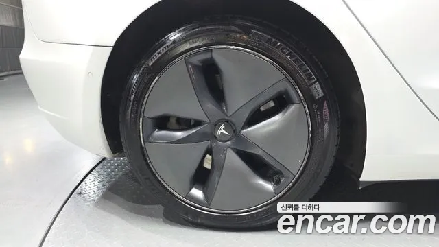 2020 Tesla Model 3 Long Range AWD Sold VIN 5YJ3E1EB9LF694806 – undercarriage