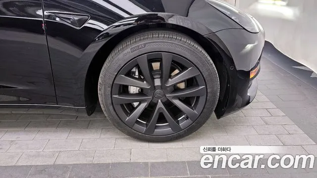 2022 Tesla Model 3 Long Range AWD Sold VIN 5YJ3E1EB9NF148915 – undercarriage
