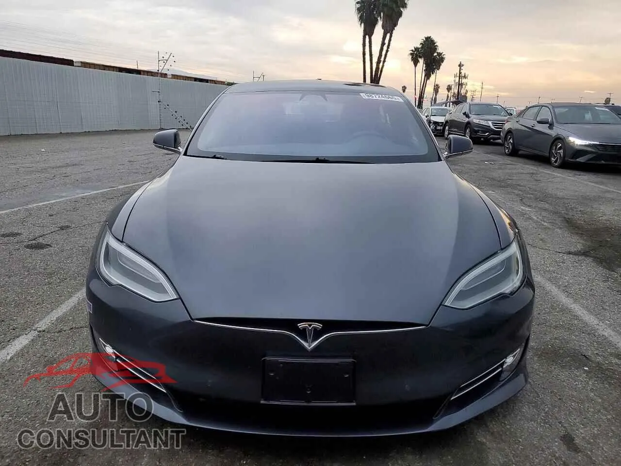 2018 TESLA MODEL S Damaged VIN 5YJSA1E20JF295058 – interior seats