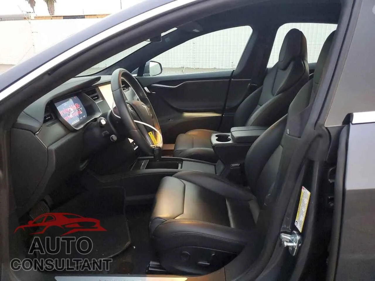 2018 TESLA MODEL S Damaged VIN 5YJSA1E20JF295058 – exterior detail