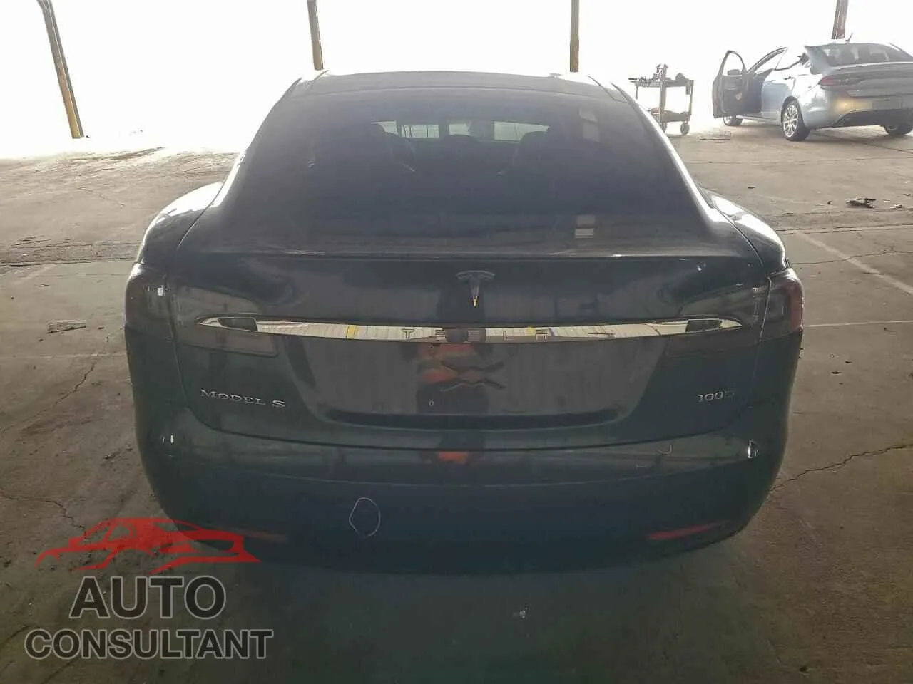 2017 TESLA MODEL S Damaged VIN 5YJSA1E26HF219385 – engine bay 2017 TESLA MODEL S Damaged VIN 5YJSA1E26HF219385 – engine bay