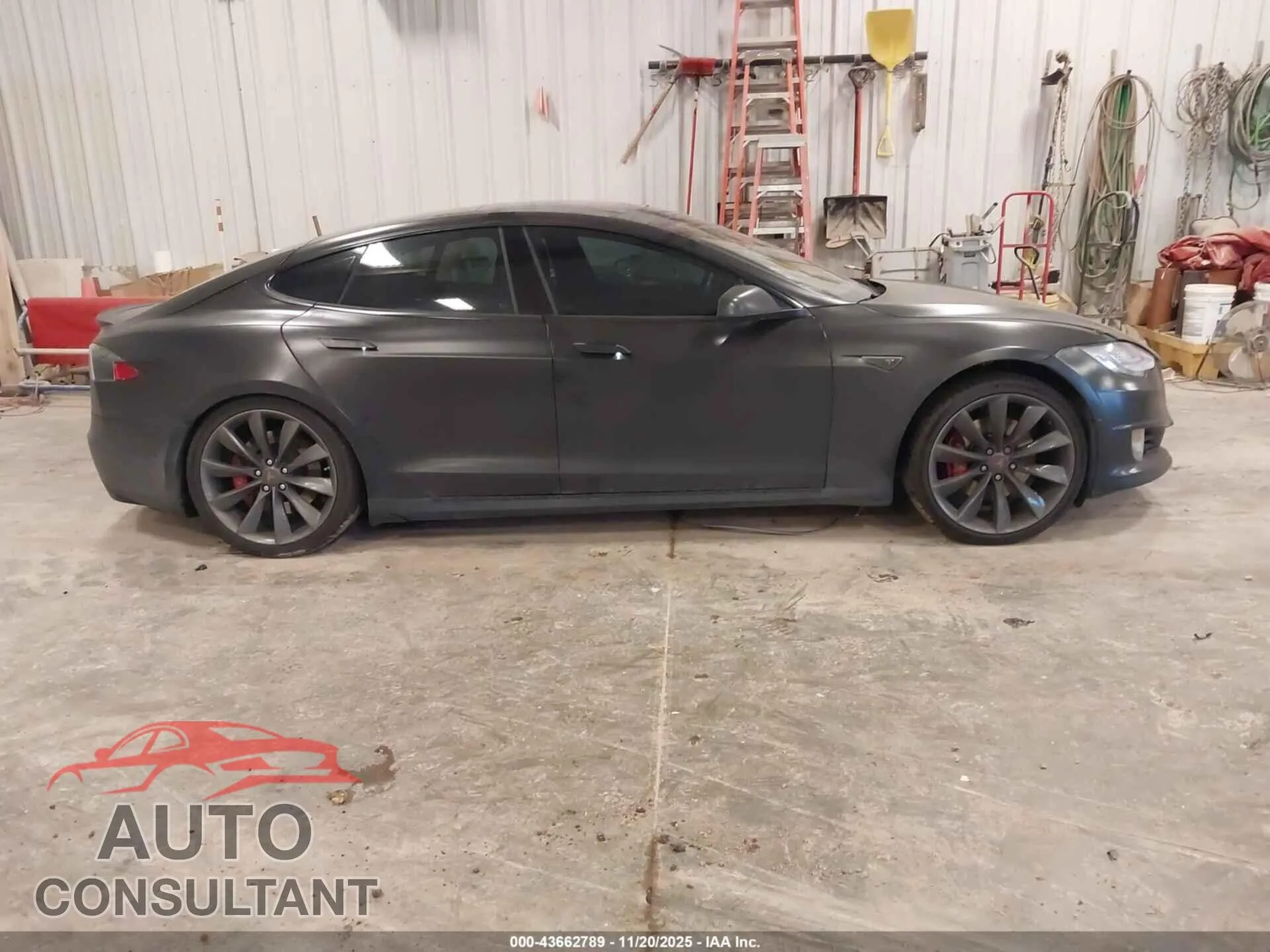 2016 TESLA MODEL S Damaged VIN 5YJSA1E42GF124726 – photo 13 2016 TESLA MODEL S Damaged VIN 5YJSA1E42GF124726 – photo 13