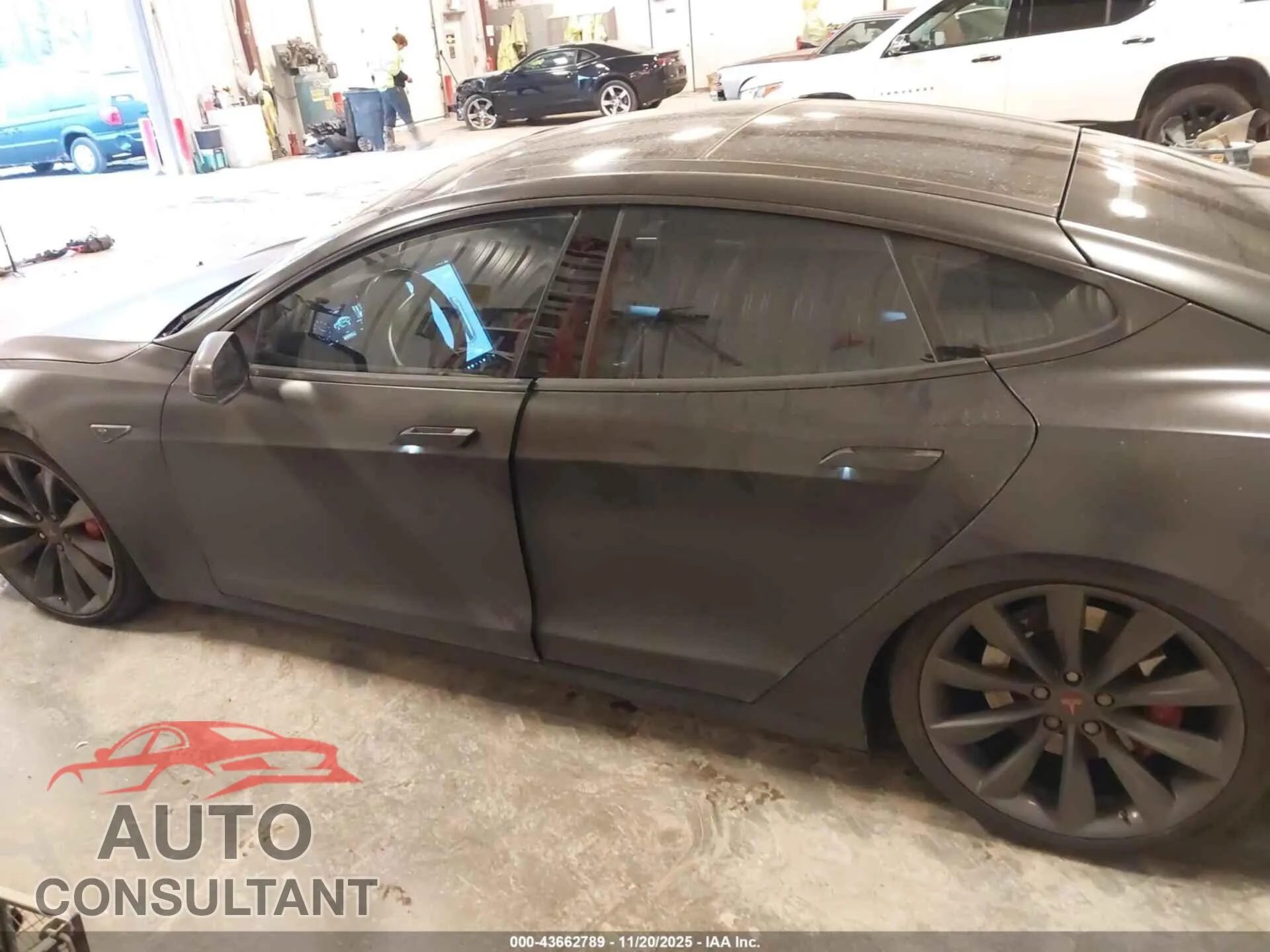 2016 TESLA MODEL S Damaged VIN 5YJSA1E42GF124726 – photo 14 2016 TESLA MODEL S Damaged VIN 5YJSA1E42GF124726 – photo 14