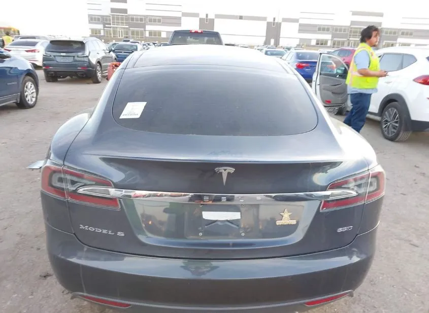 2015 TESLA Model S Used VIN 5YJSA1H25FFP71842 – photo 17