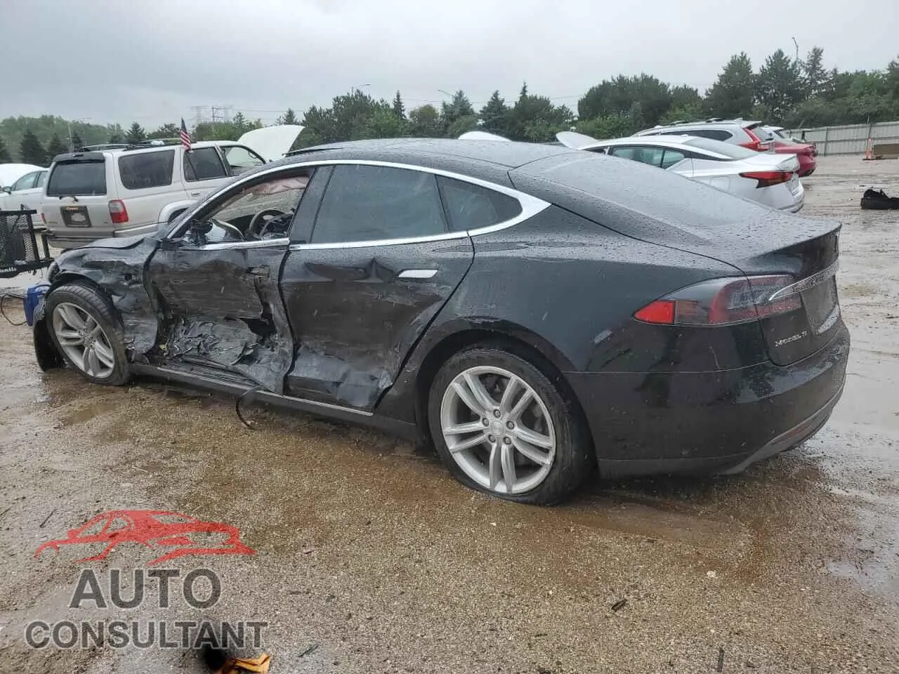 2015 TESLA MODEL S Damaged VIN 5YJSA1S23FF088028 – rear exterior