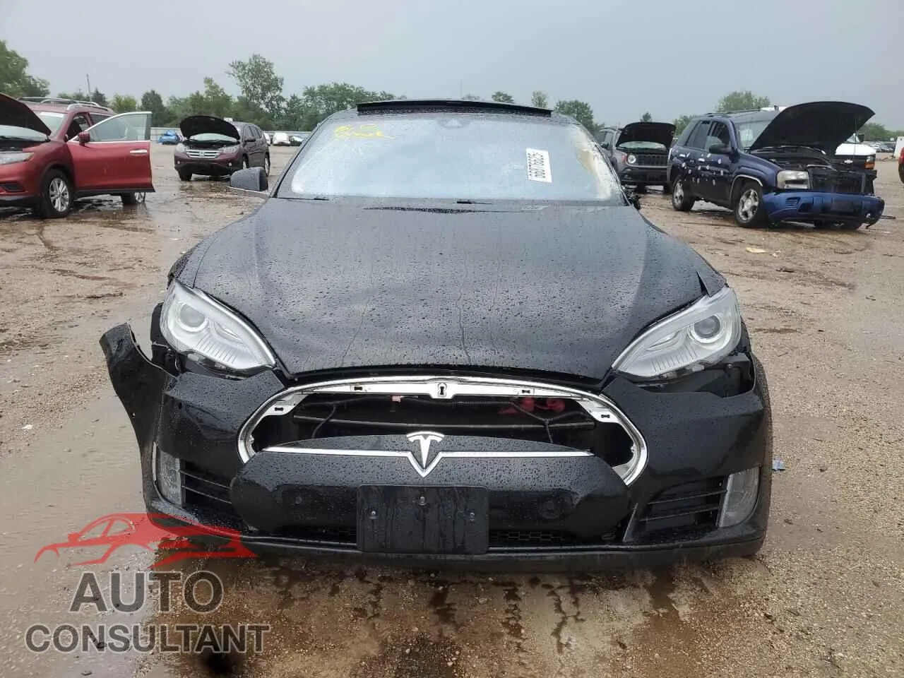 2015 TESLA MODEL S Damaged VIN 5YJSA1S23FF088028 – interior seats