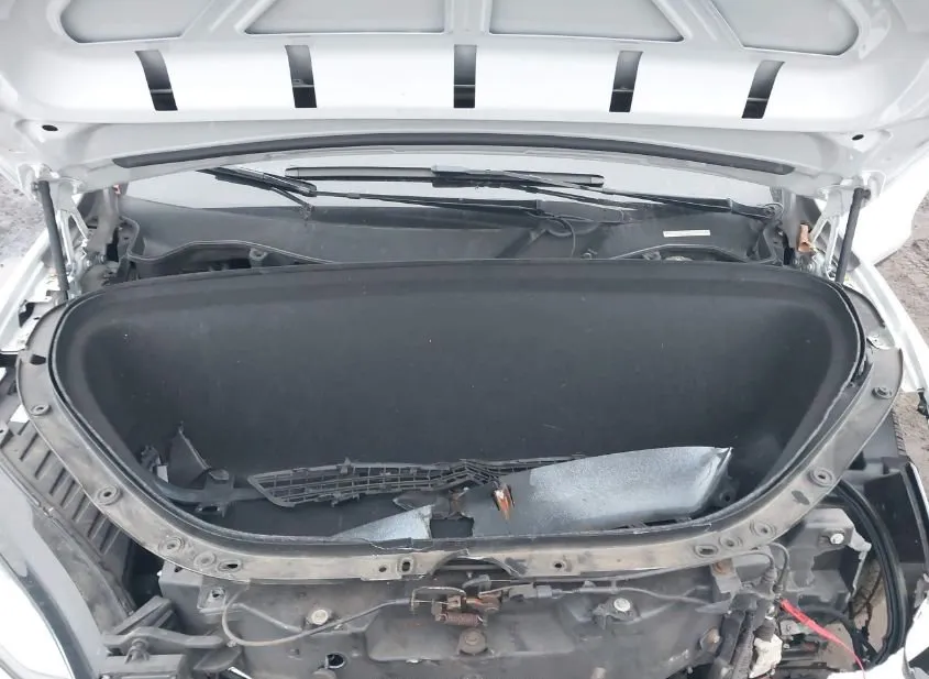 2018 TESLA Model X Used VIN 5YJXCBE20JF132559 – engine bay 2018 TESLA Model X Used VIN 5YJXCBE20JF132559 – engine bay
