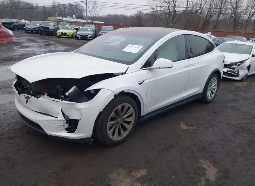 2018 TESLA Model X Used VIN 5YJXCBE20JF132559 – trunk area 2018 TESLA Model X Used VIN 5YJXCBE20JF132559 – trunk area